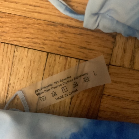 Shein Two piece Bathing suit - Picture 2 of 4